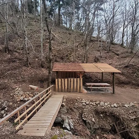 Octogone Sauvage - Octogonia, Ardeche Campingplatz
